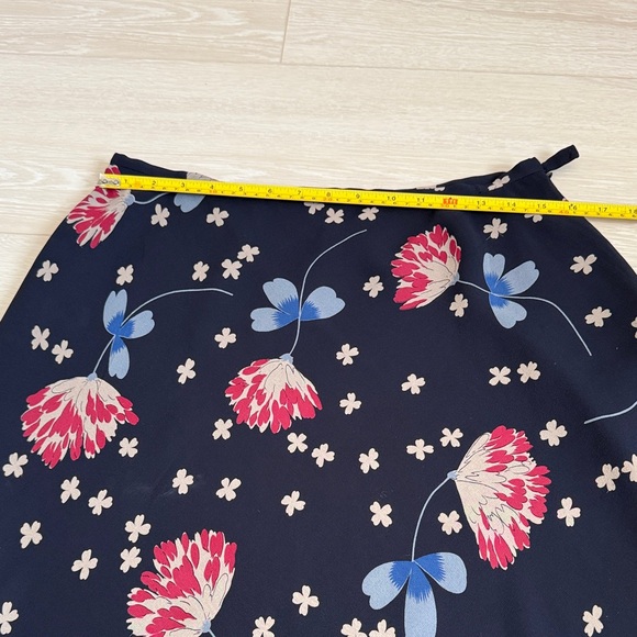 Ann Taylor A-Line Skirt with Red and Blue Floral Design - Picture 5 of 7